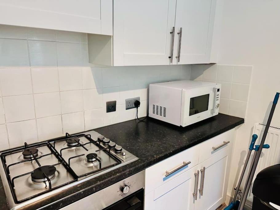 Villa Luxury 4 Bed House In Coventry Extérieur photo