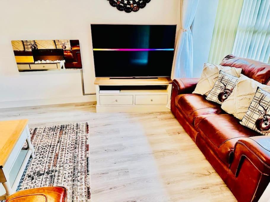 Villa Luxury 4 Bed House In Coventry Extérieur photo